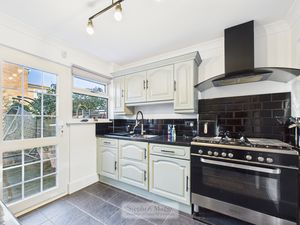 Photo 24- click for photo gallery